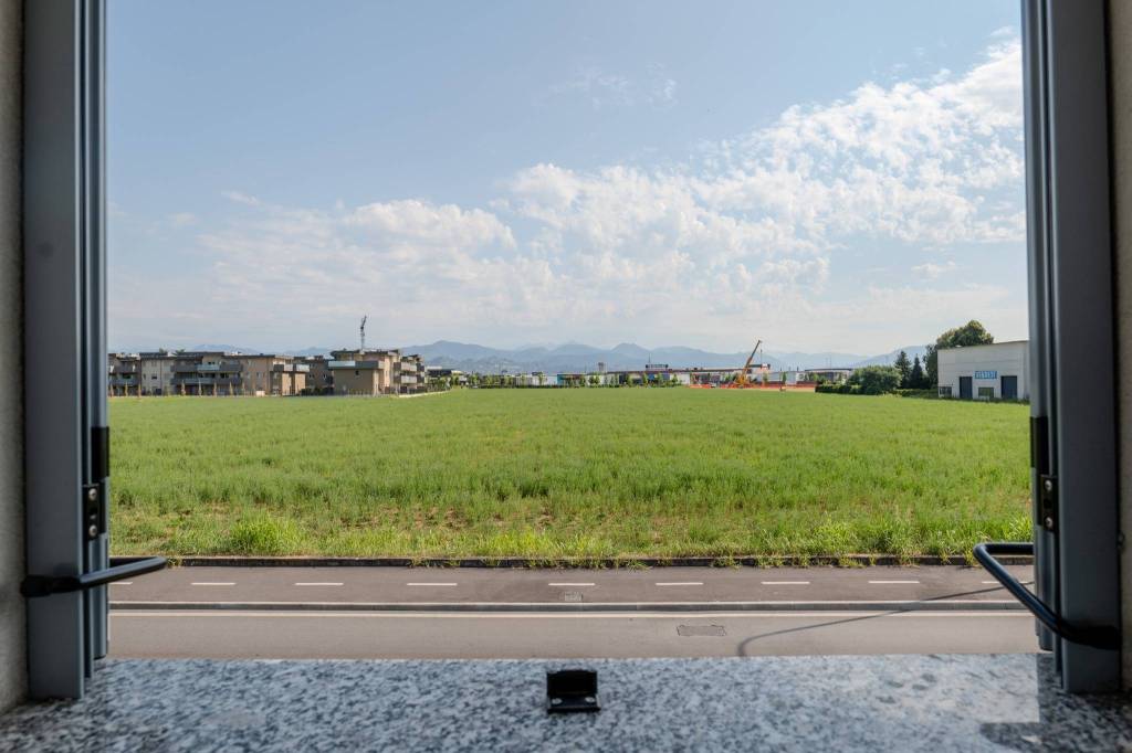 appartamento in vendita a Dalmine in zona Guzzanica