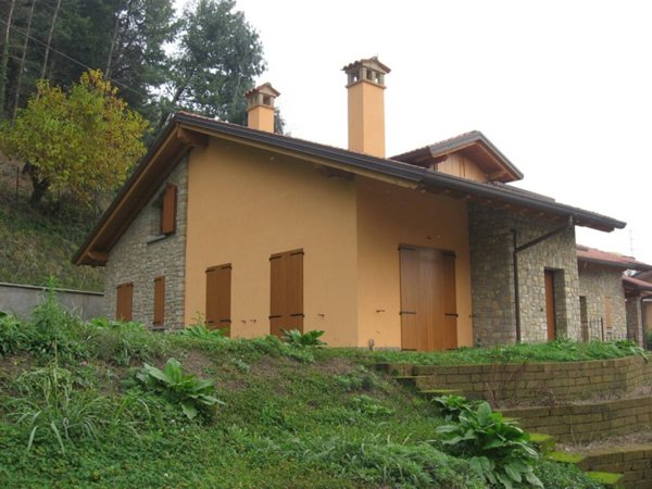 casa indipendente in vendita a Dalmine in zona Guzzanica