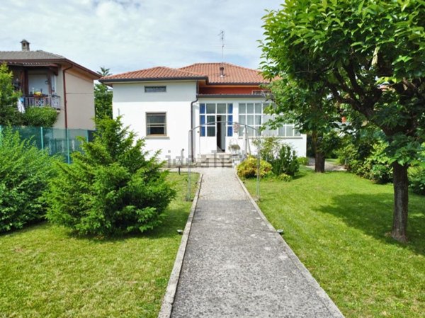 casa indipendente in vendita a Dalmine