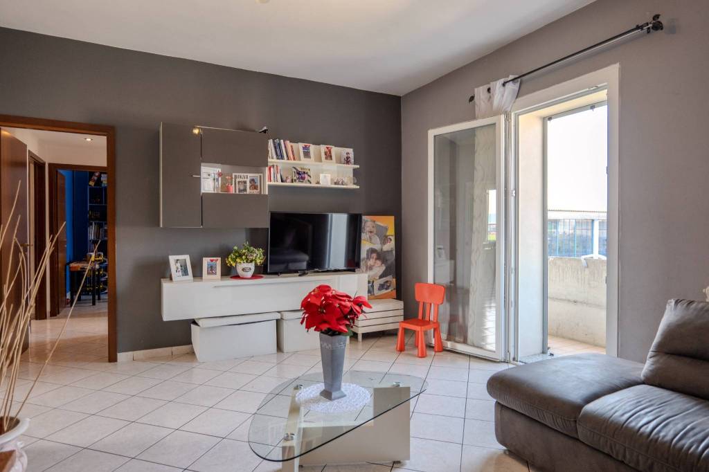 appartamento in vendita a Dalmine in zona Guzzanica