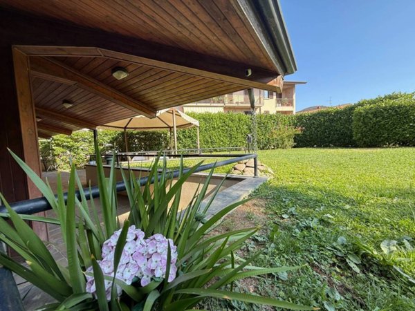 casa indipendente in vendita a Dalmine