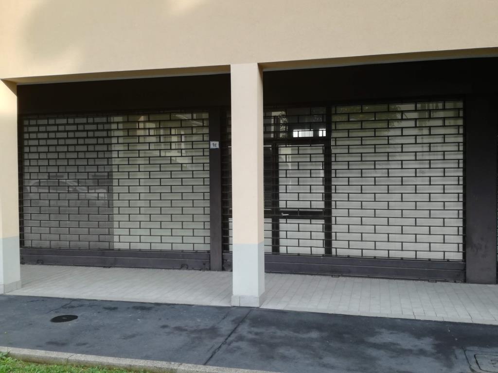 negozio in vendita a Dalmine