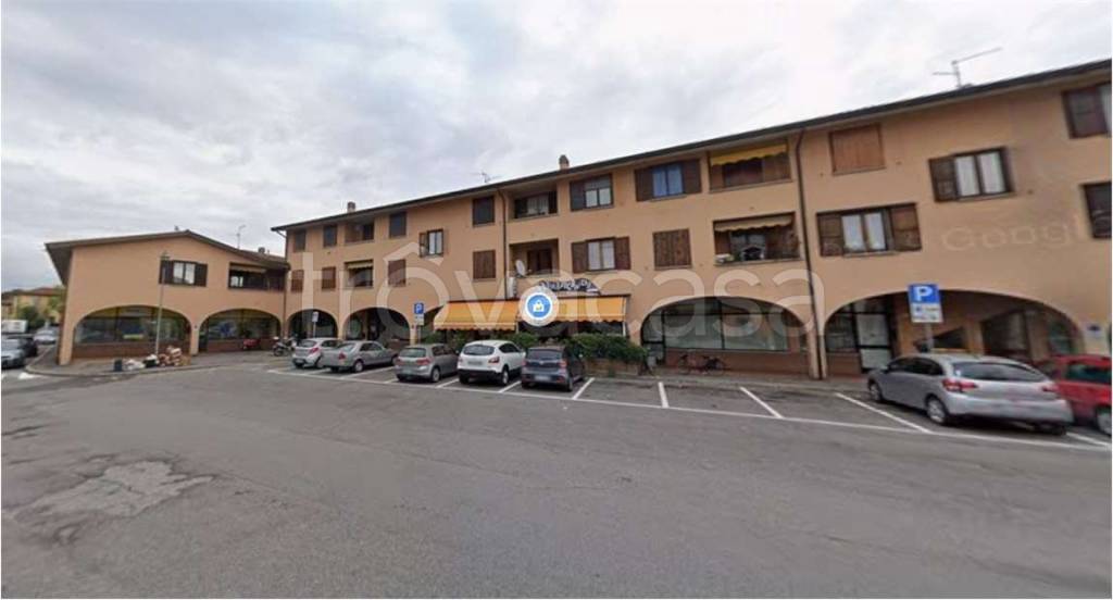 negozio in vendita a Dalmine