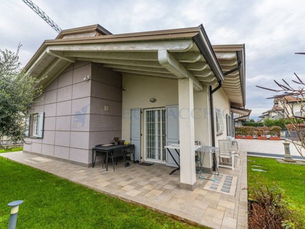 casa indipendente in vendita a Dalmine