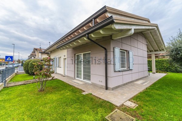 casa indipendente in vendita a Dalmine