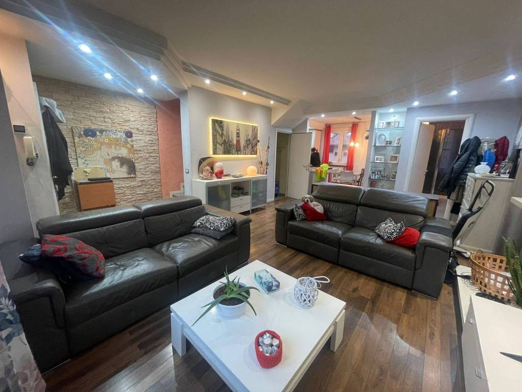 casa indipendente in vendita a Dalmine