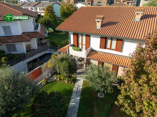 casa indipendente in vendita a Dalmine