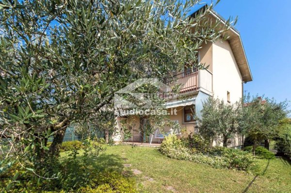 casa indipendente in vendita a Dalmine