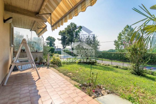 casa indipendente in vendita a Dalmine