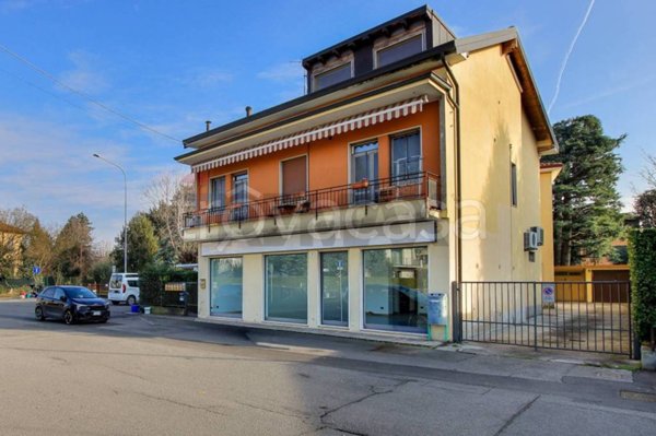 negozio in vendita a Dalmine in zona Mariano al Brembo