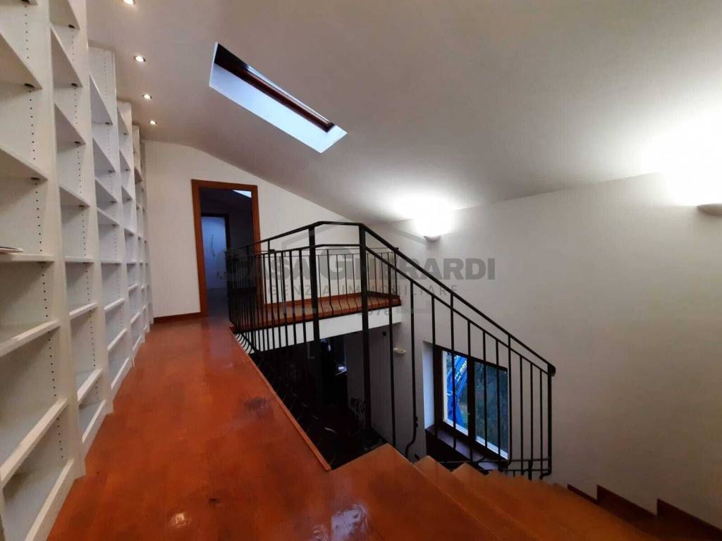 appartamento in vendita a Dalmine in zona Guzzanica