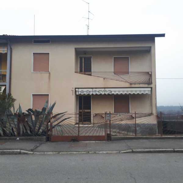 casa indipendente in vendita a Dalmine