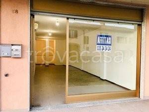 negozio in vendita a Dalmine
