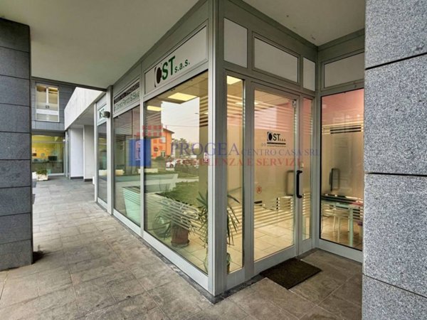 negozio in vendita a Dalmine