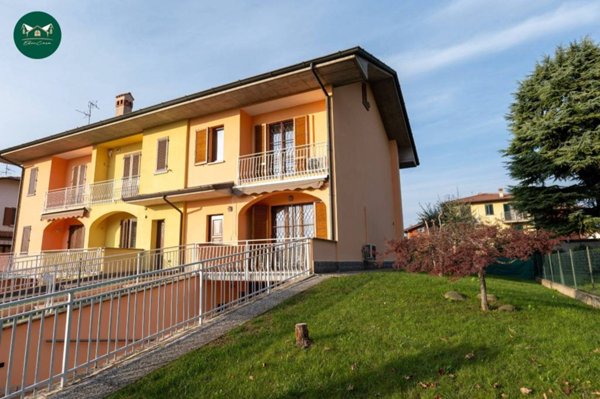 casa indipendente in vendita a Dalmine