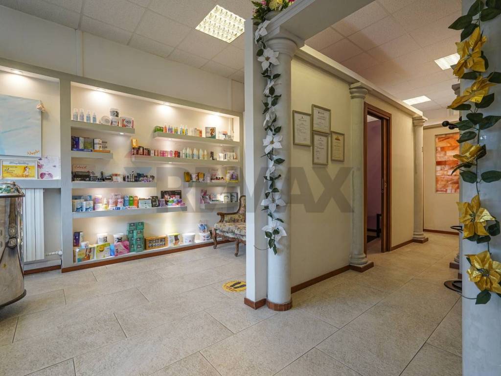 negozio in vendita a Dalmine