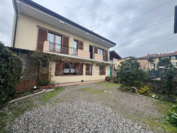 casa indipendente in vendita a Dalmine