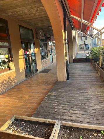 negozio in vendita a Dalmine