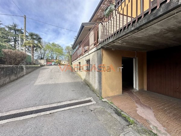 locale di sgombero in vendita a Dalmine in zona Mariano al Brembo