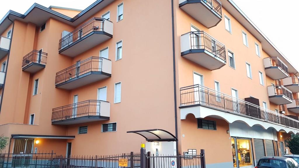 locale di sgombero in vendita a Dalmine in zona Guzzanica