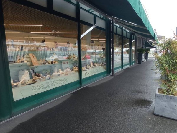 negozio in vendita a Dalmine