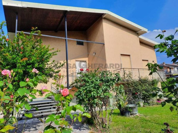 casa indipendente in vendita a Dalmine