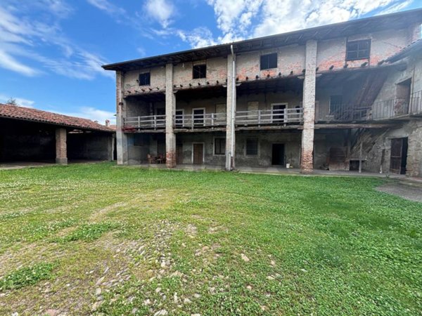 appartamento in vendita a Dalmine in zona Guzzanica