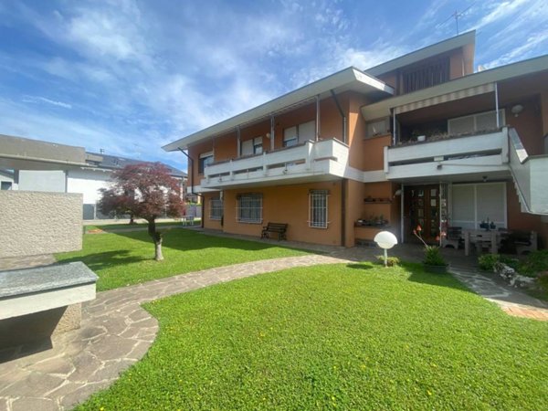 casa indipendente in vendita a Dalmine