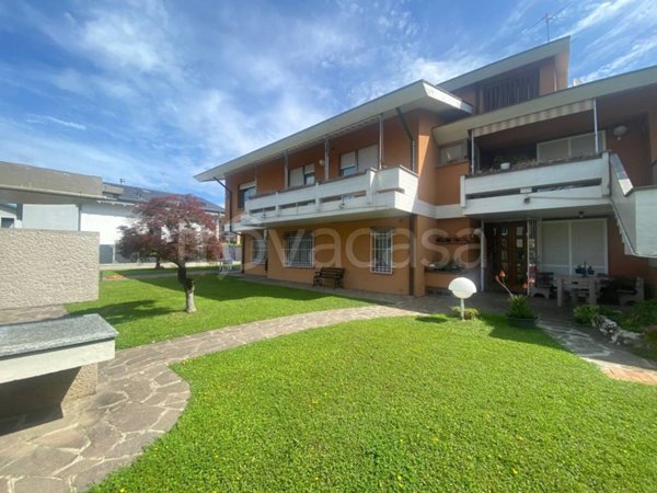 casa indipendente in vendita a Dalmine