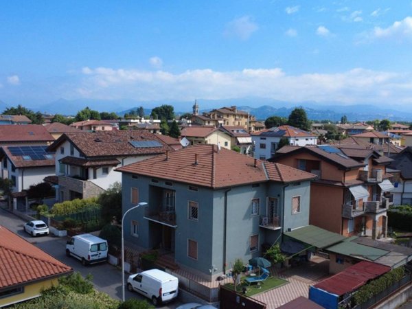 casa indipendente in vendita a Dalmine