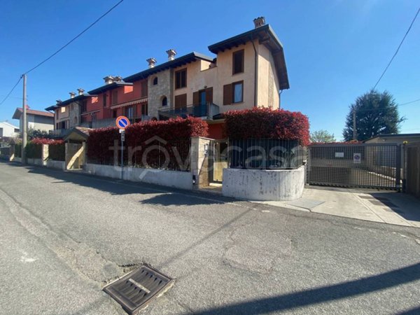 appartamento in vendita a Dalmine in zona Mariano al Brembo