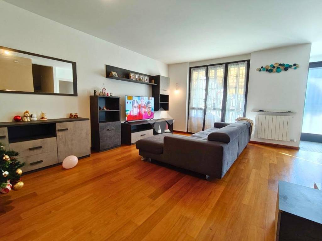 casa indipendente in vendita a Dalmine in zona Sforzatica Sant'Andrea