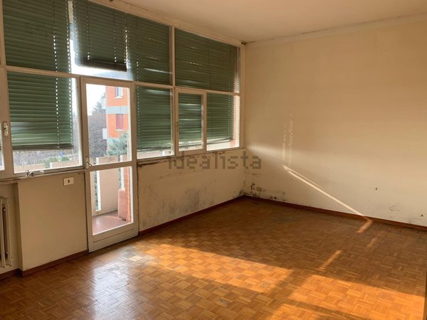 appartamento in vendita a Dalmine in zona Guzzanica