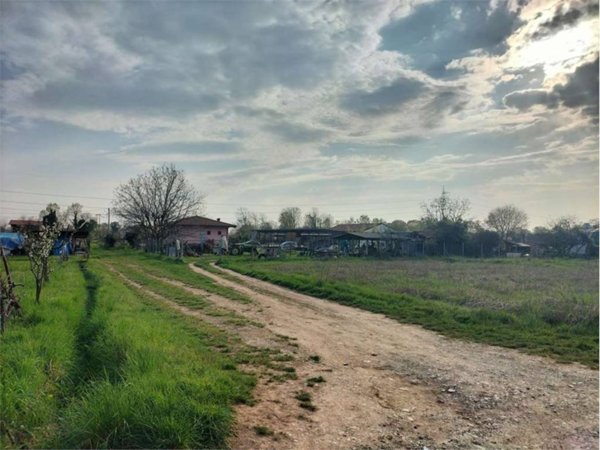 terreno edificabile in vendita a Dalmine in zona Mariano al Brembo