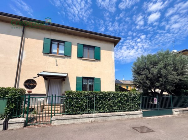 casa indipendente in vendita a Dalmine in zona Sforzatica Sant'Andrea
