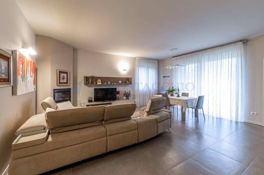 casa indipendente in vendita a Dalmine