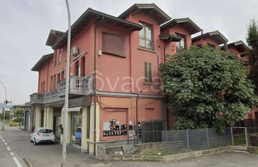 appartamento in vendita a Dalmine in zona Guzzanica