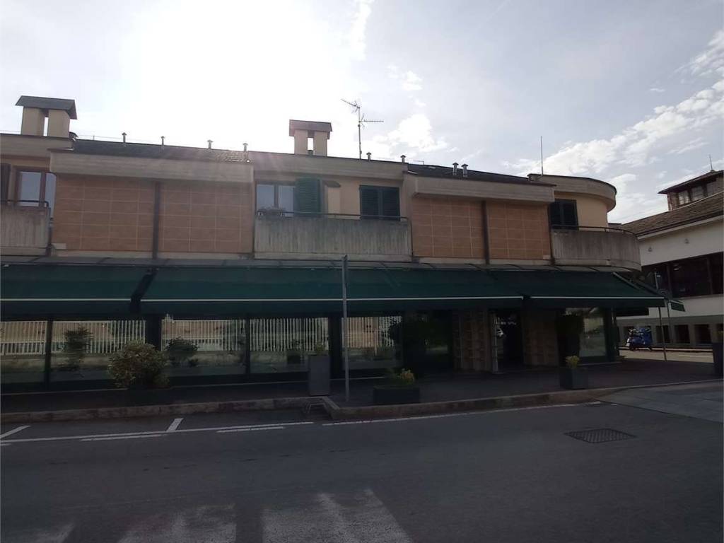 negozio in vendita a Dalmine