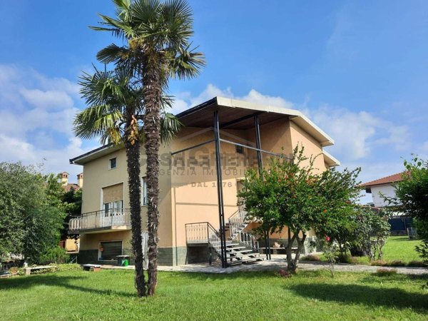 casa indipendente in vendita a Dalmine