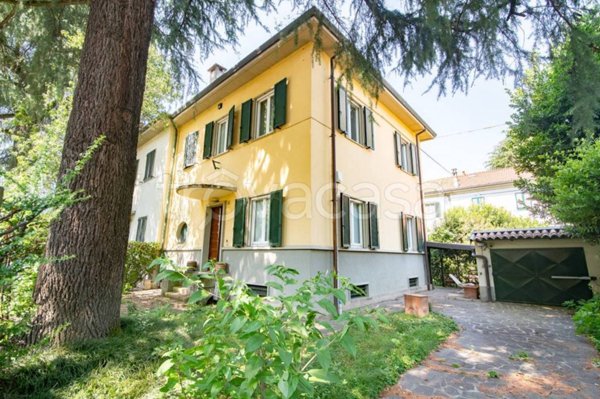 casa indipendente in vendita a Dalmine in zona Sforzatica Santa Maria d'Oleno