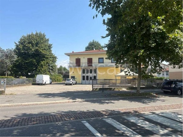 ufficio in vendita a Dalmine in zona Sforzatica Santa Maria d'Oleno
