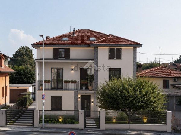 casa indipendente in vendita a Dalmine in zona Sforzatica Sant'Andrea