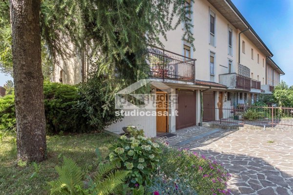 casa indipendente in vendita a Dalmine in zona Sforzatica Santa Maria d'Oleno