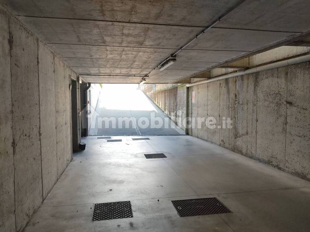box auto in vendita a Dalmine in zona Sforzatica Sant'Andrea