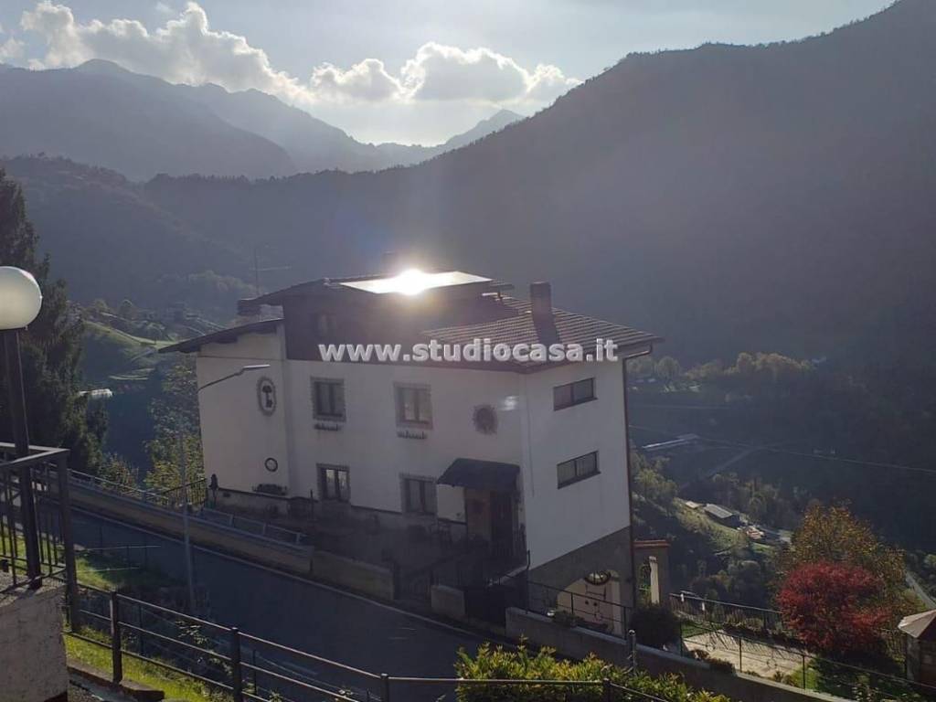 appartamento in vendita a Dossena