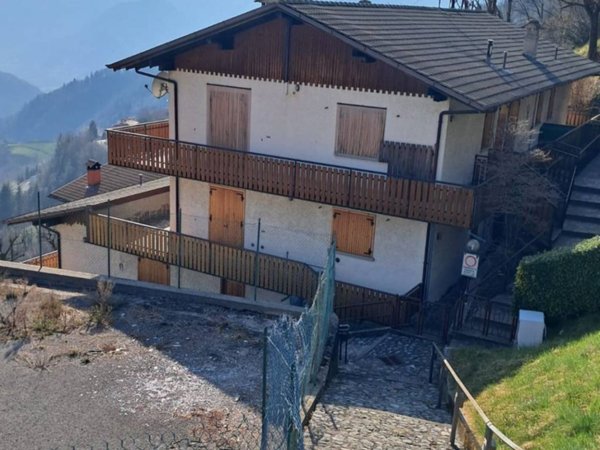 appartamento in vendita a Dossena