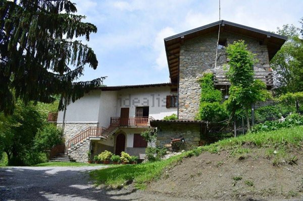 casa indipendente in vendita a Dossena