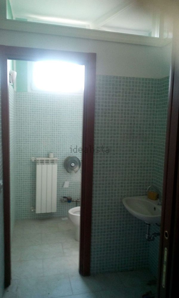 negozio in vendita a Dossena