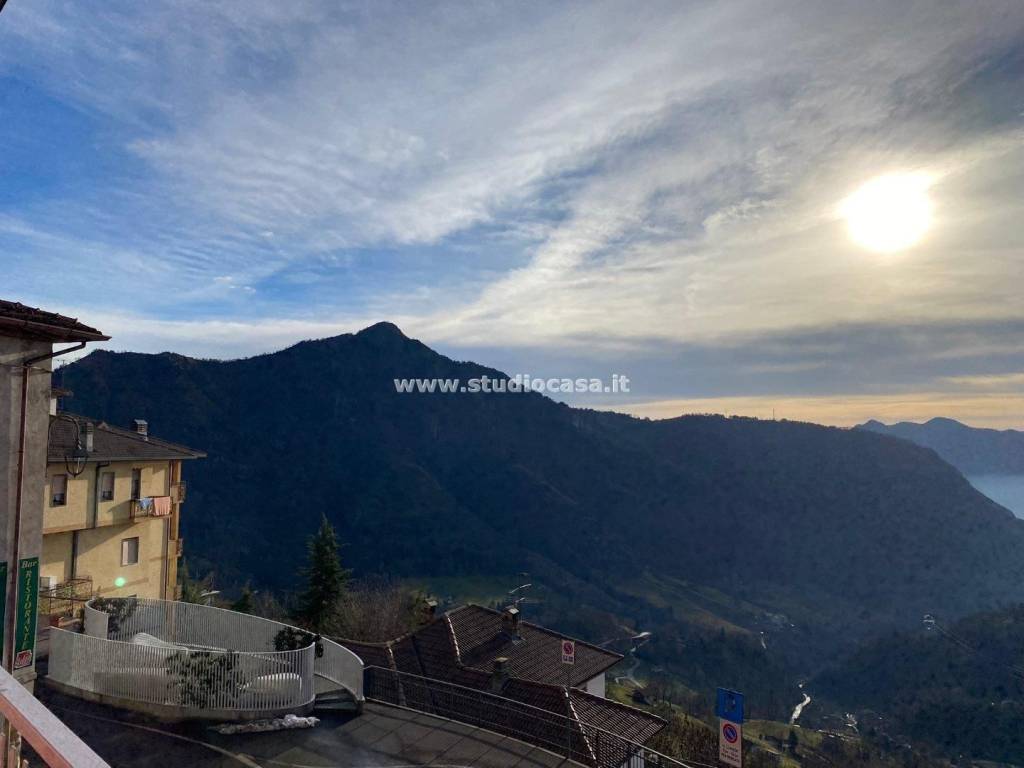 appartamento in vendita a Dossena