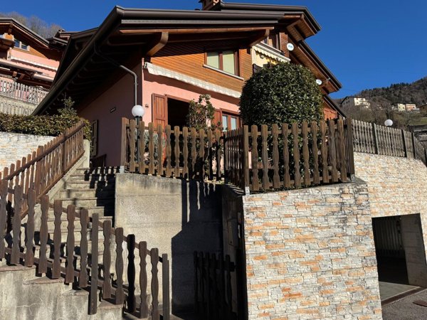 appartamento in vendita a Dossena